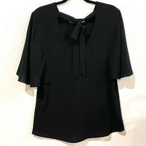 Daniel Rainn Black Blouse with Tie Back and Oversized Flutter Sleeve; Size M